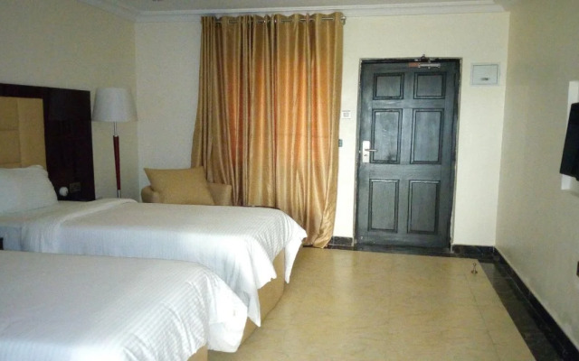 Yewa Frontier Hotel
