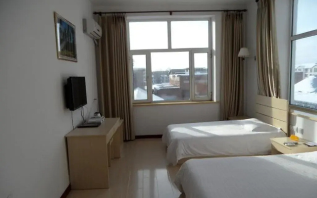 Changbai Mountain Jixiang Hotel