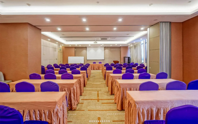 HanTing Hotel (Nanjing Olympic Sports Center North Gate)