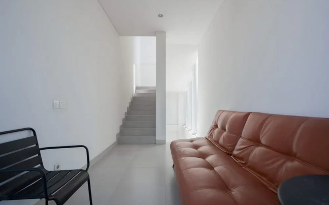 RedDoorz Plus @ Kencana Residence Jimbaran