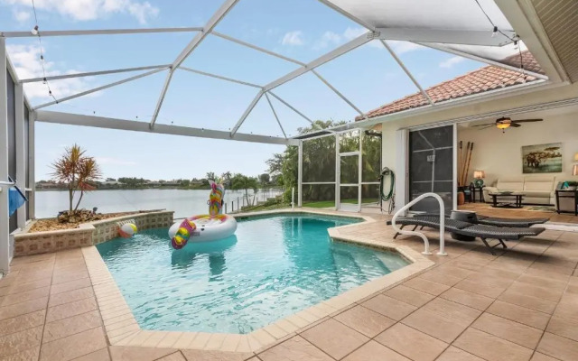 Lake View Villa