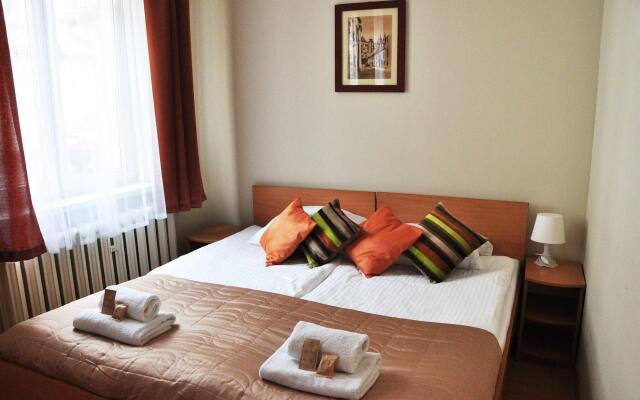 Отель Maly Krakow Aparthotel вид на фасад