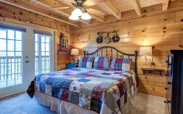 Lazy Cub Lodge by Jackson Mountain Rentals
