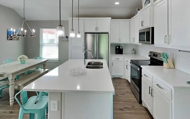 The Blue Heron by Silver Sands Vacation Rentals
