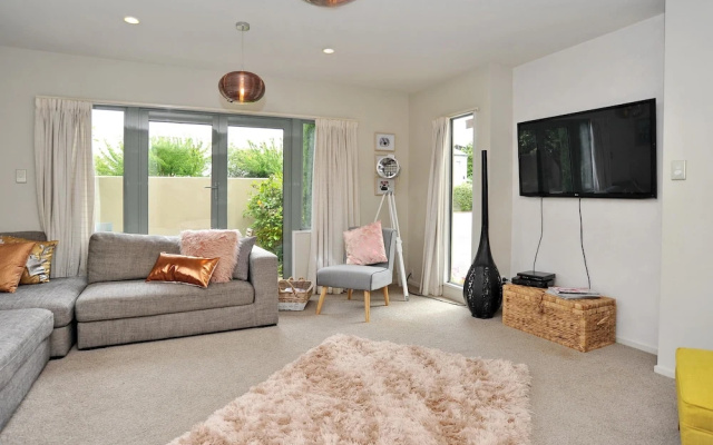St Albans St Villa