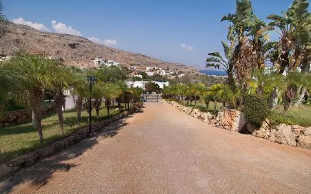 Aparthotel 3 stars Lindos