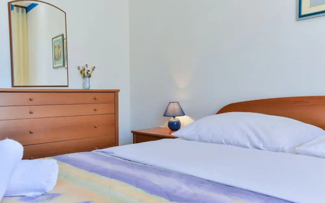 Apartment on Vir Island Near Sandy Beaches
