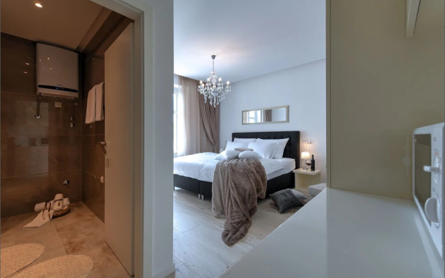 Via Porto Rooms
