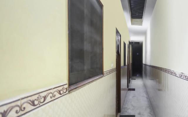 SPOT ON 65710 Raunak Guest House
