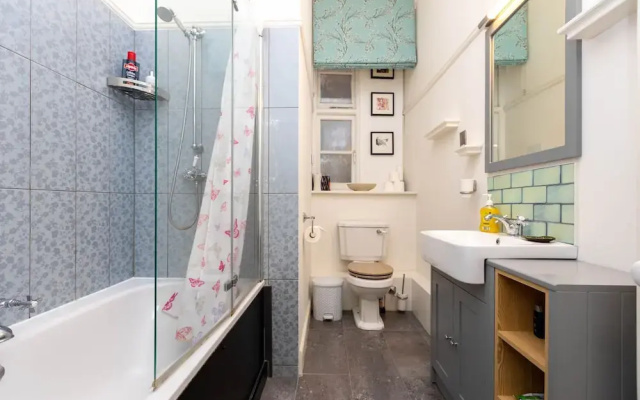 Central 2 Bedroom Apartment Near Old Street