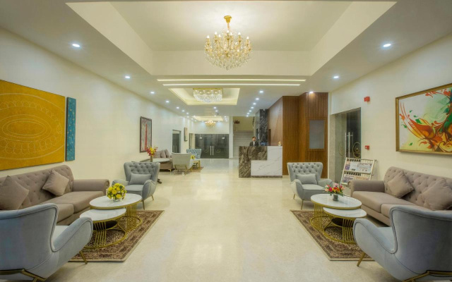 Hotel Luxe Opera NH8 - 7km from IGI Delhi Airport