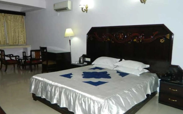 City Hotel