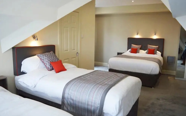 The Carlton Hotel