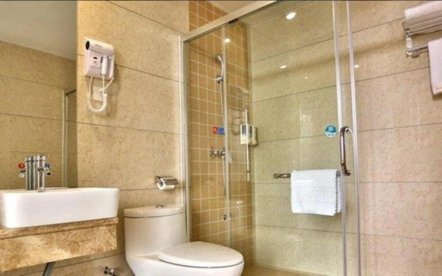 Zhangzhou Lianyi Business Hotel