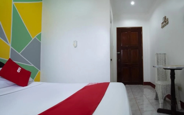 OYO 596 Casa Vista Blanca Inn