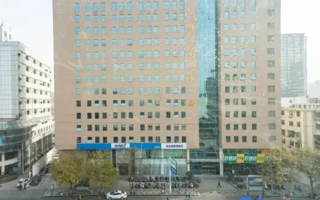 Aibo Hotel (Zhengzhou Jingsan Road,Provincial People's Hospital)