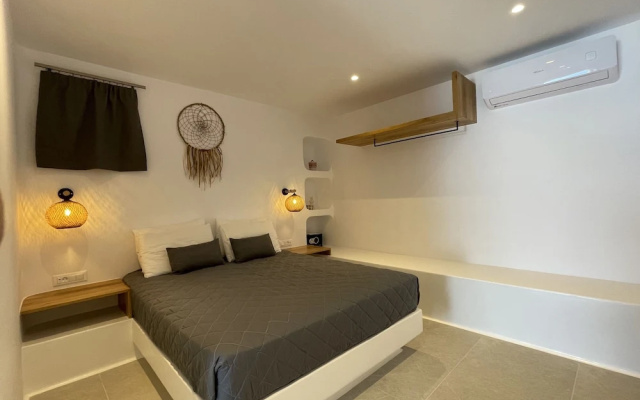 Sunset Hill Suites