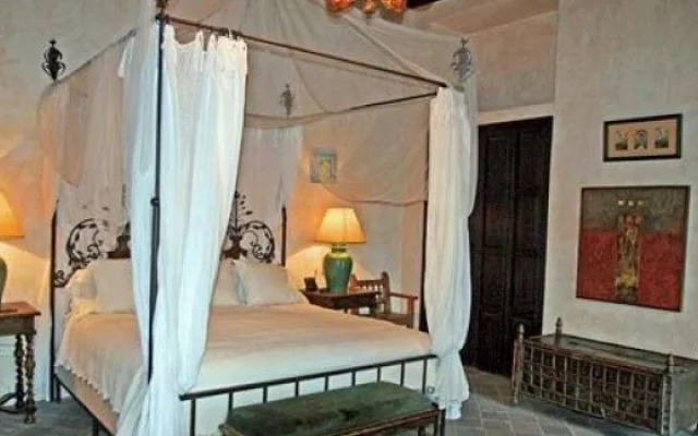 Casa Alhambra