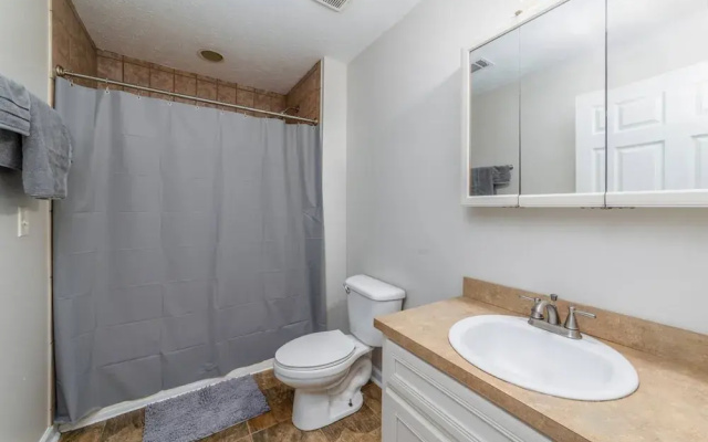 Near Rivercenter Ft Benning 1BR w Parking
