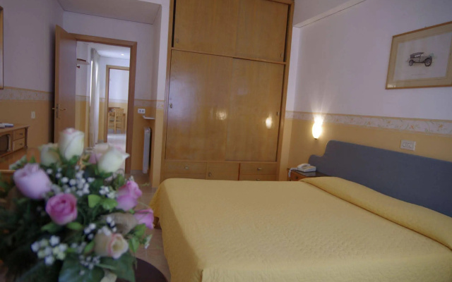 Tennis Hotel