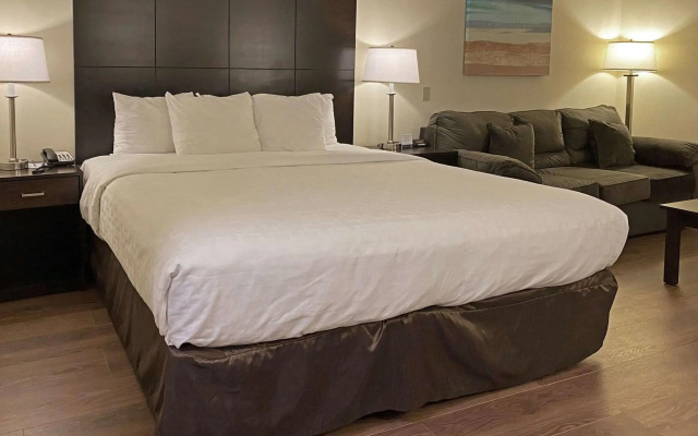 Clarion Hotel & Conference Center Toms River