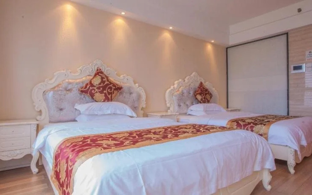 Huifeng's International Apartment