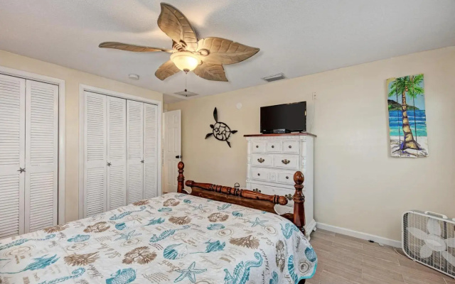Island Getaway - 205 - 56th
