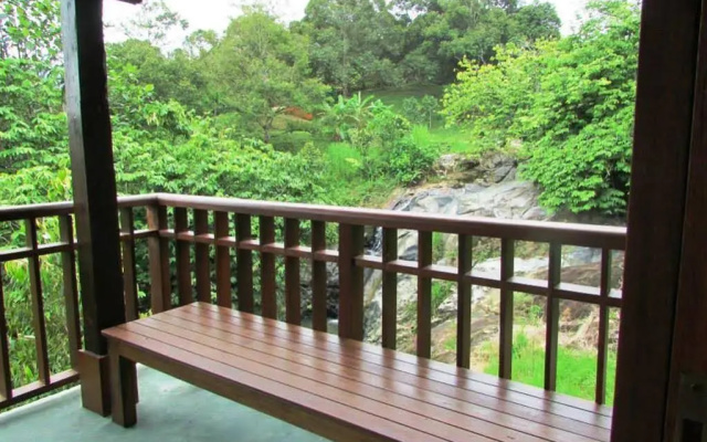 Eight Acres Resort