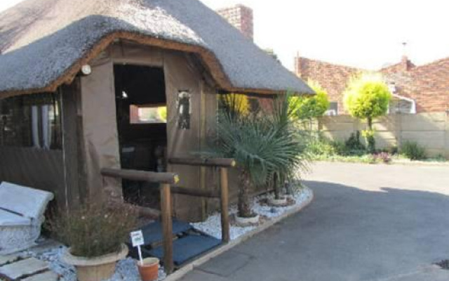 Mall Guesthouse