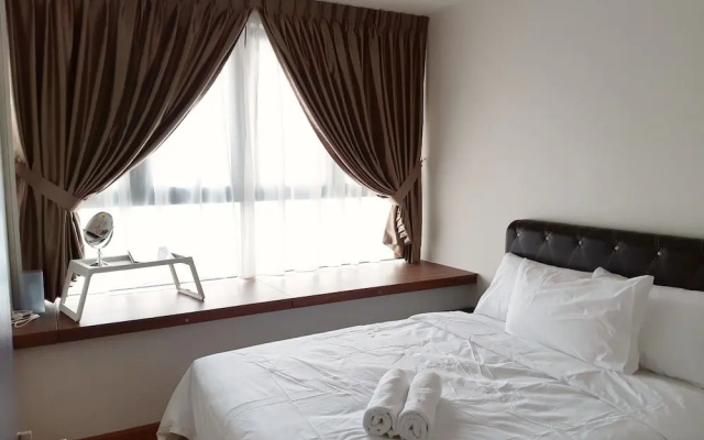 Homerent by Countrygarden Danga Bay
