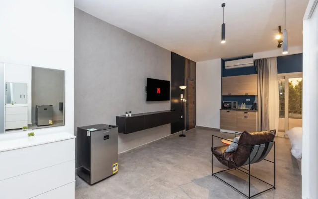 Host Prime Boutique hotel 04