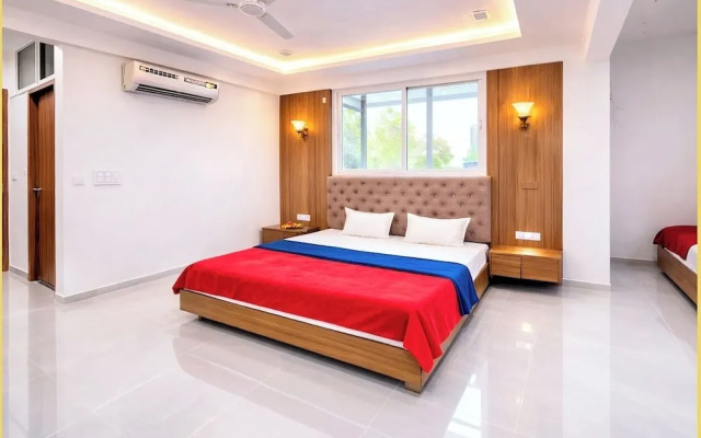 Radhika Palace -near ISCKON &Prem mandir
