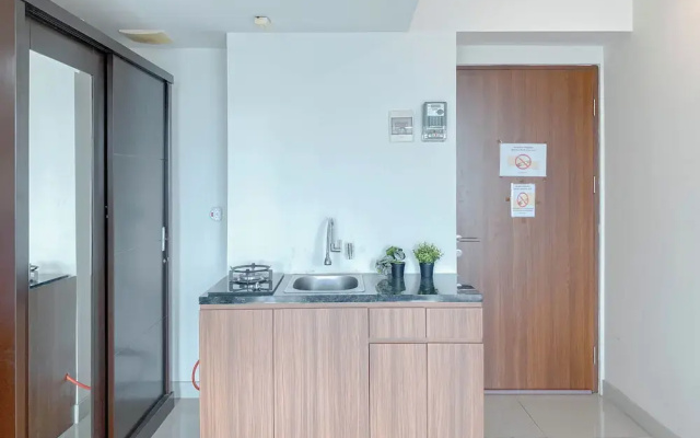 Modern Look Studio At Apartment Grand Kamala Lagoon