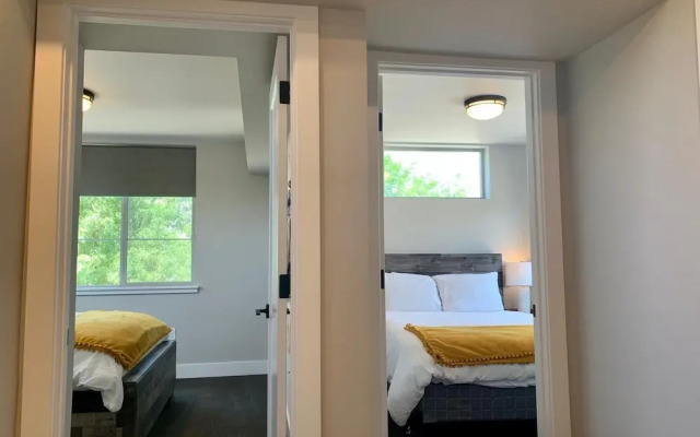 Urban Townhome near Old Town, Breweries, & River!