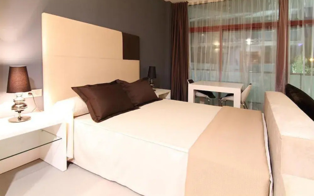 Apartment on Costa Dorada Near the Beach