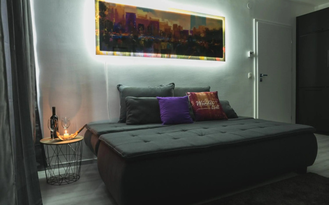 Drop (in) Apartment