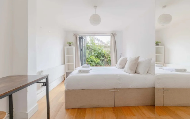 Homely 2BD Flat W/private Patio Near Maida Vale!