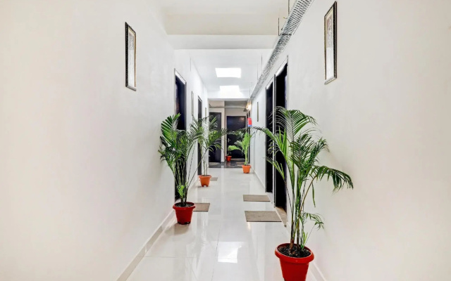 Goroomgo Vasundhara Grand Ghaziabad