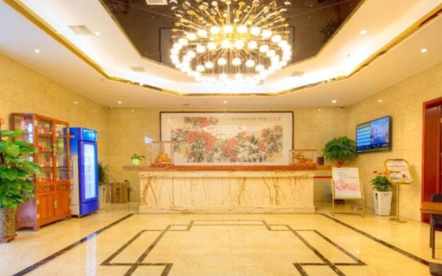 Ruida Spring Boutique Hotel(瑞达春天精品酒店（天津卫国道靖江路地铁站店）)