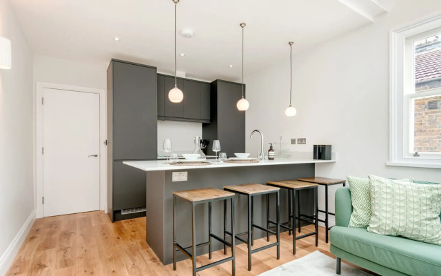 Lillie Road Residence B