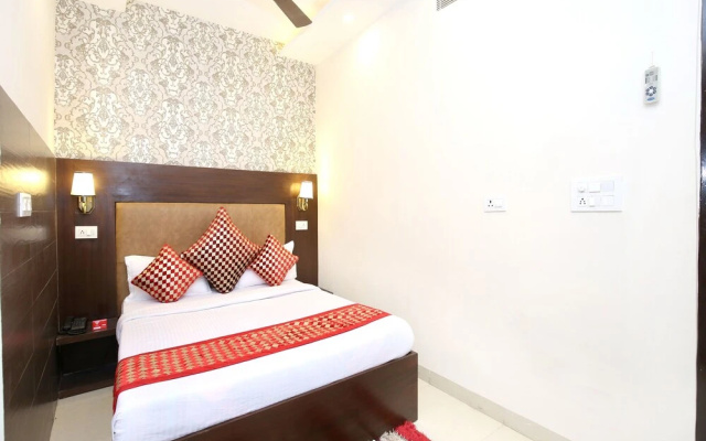 Hotel The Black Gold By OYO Rooms