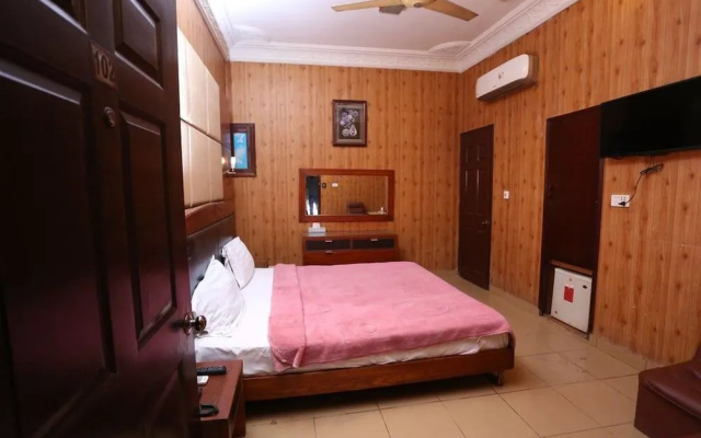 Regine Inn Hotel