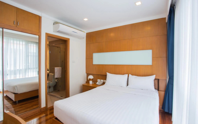 D Varee Montara Thonglor 25