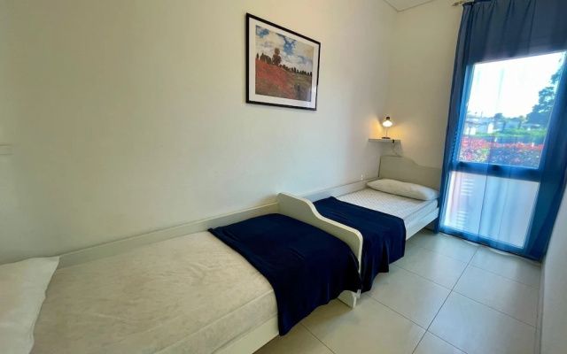 Flat With Garden Near the Beach