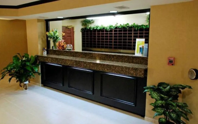 Suburban Extended Stay Coralville