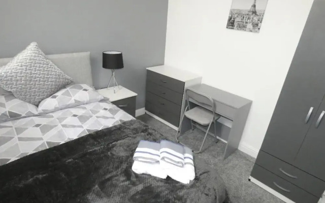 Townhouse @ 29 Cotesheath Street Stoke