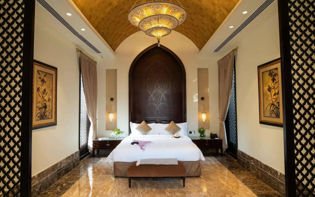 Raffles Al Areen Palace Bahrain