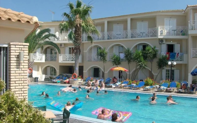 Vivian Hotel
