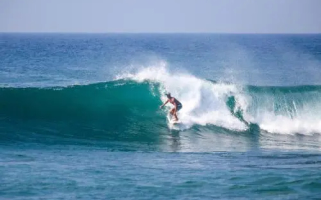 Sasmika Villa Surf And Yoga Hostel
