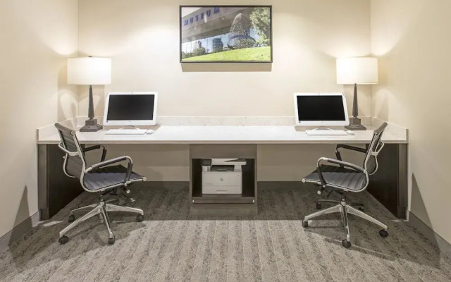 Best Western Plus Grand Castle Inn & Suites
